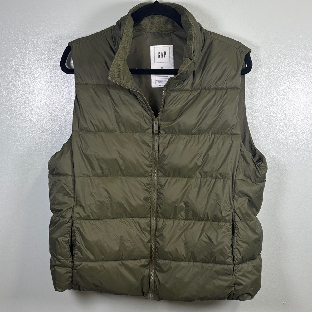 GAP‎ Army Green Puffer Vest Sz L